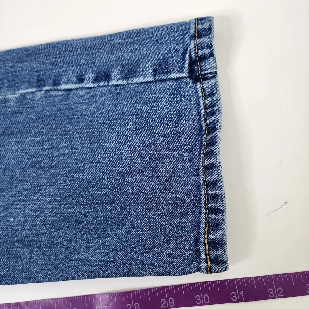 Levi's 505 Jeans Men 32X31  Blue Denim Straight Fit Outdoor Work Pants Tag 33x32